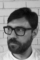 Kent Stark's Instagram, Twitter & Facebook