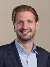 Jon Doran's Instagram, Twitter & Facebook