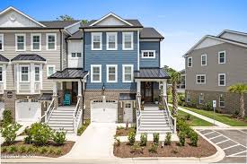 Homes for Sale Between $419773-$839546