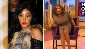 Admitted to her fans that she had some plastic surgery done siting that there was no . Lil Kim Slams Wendywilliams On Twitter For Reporting Plastic Surgery Rumors Thejasminebrand