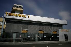 4 (e4) face legătura între aeroportul traian vuia timişoara şi centrul oraşului timişoara. InstanÅ£a ObligÄ Aeroportul Traian Vuia Timisoara SÄ I Reangajeze Pe Fostul Director Adjunct Si AlÅ£i AngajaÅ£i ConcediaÅ£i Anul Trecut