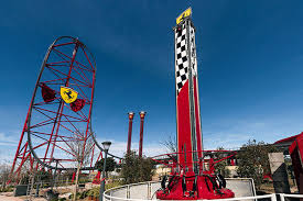 Después de aflojar los cuellos, ajusta la longitud del choque enroscando el cuerpo del amortiguador inferior hacia arriba o hacia abajo para modificar la altura del vehículo. Ferrari Land Planinfantil Es
