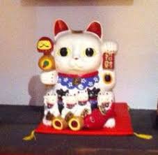 Really Great Lucky Cat With Black And White Cats Taken At My Local Chinese Restaurant The Courtyard In Penrith Uk Lucky Cat Maneki Neko White Cats