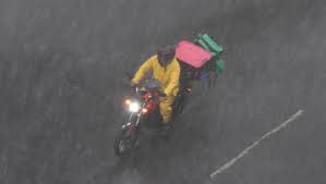 Afectaciones por lluvias en CdMx HOY 17 de mayo: reportan avance lento en líneas del Metro