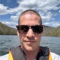 10+ "Andrew Swiger" profiles