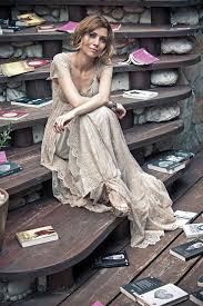 She writes in both turkish and english, and has published seventeen books, eleven of which are novels. Famous Authors Series Elif Shafak Editors4you