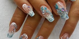 Von den anfängen der gelmodellage bis hin zu neuen nageltrends. 6 Fragen Und Antworten Rund Um Gelnagel Das Kosmetikstudio Fur Permanent Make Up Nageldesign Aus Berlin Only Beauty