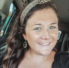 Hi, can anyone please recommend a stroller for a 3.5year old which can fold  small enough to fit