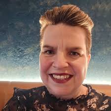 Is there anyone who can paint my living room at a reasonable price please,  I am