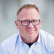 Edward Sienicki's Instagram, Twitter & Facebook