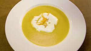 Kartoffelcremesuppe Mit Orangen Und Wurzigen Pinienkernen Von Sabine Klemme Bildquelle Wdr Kartoffelcremesuppe Land Und Lecker Lebensmittel Essen