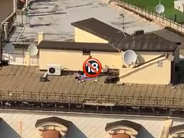 Sesso sul terrazzo in pieno centro a Genova - Genova 24