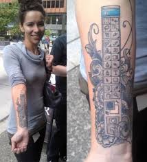 The tattoo fonts and names designs are getting very trendy among youths as well as aged. 10 Trendiest Tattoos Of 2012 Tattoo Trends Oddee