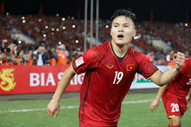 Undian bolasepak temasya sukan sea 2019 telah diumumkan menyaksikan skuad malaysia diundi dalam kumpulan a bersama singapura, myanmar, brunei dan laos. Sukan Sea 2019 Nguyen Quang Hai Jadi Sandaran Vietnam
