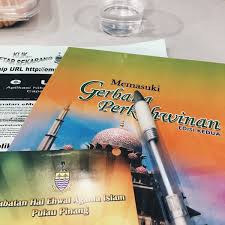 Duit suap disinyalir mengalir kepada calon kepala daerah dari pdi perjuangan. Fotos En Pejabat Agama Daerah Kepala Batas Kepala Batas Pulau Pinang