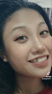 Ellie Rollo's Instagram, Twitter & Facebook