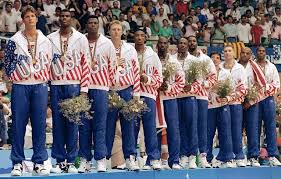 Ami Hollis (@AmiHollis)