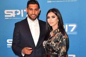 Faryal Makhdoom Apologizes For Using Racial Slur In Instagram Post Faryal Makhdoom Racial Odd Compliments