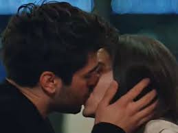 Зимородок» 3 сезон 16 серия: поцелуй и интим Суны и Ферита, отчаяние Аби и  скандал в особняке Корханов - Экспресс газета