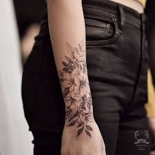 Beautiful Black And White Tattoo Drawings 70 Simply Of Beautiful Flower Tattoo Drawing Ideas For Women White Flower Tattoos Beautiful Flower Tattoos Flower Wrist Tattoos