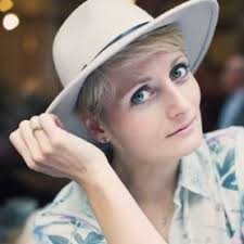 Thank you so much lovely peeps at SCBWI for having me as this month's  featured illustrator!! Link to interview below 😊. https://lnkd.in/ek7bTvxS 