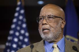 Trump hires policy-focused head speechwriter