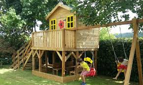 Panel yapılı ahşap oyun evleri. Agac Oyun Evi Yildiz Park Ahsap Urunleri
