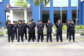 Telefon balai polis sri alam jalan persisiran sri alam, bandar sri alam, 81750, masai, johor. Lawatan Rasmi Yang Dihormati Polis Daerah Seri Alam Facebook