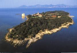 Ile Saint Honorat Www Abbayedelerins Com Splendid Hotel Cannes Fr Ile De Porquerolles Www Auberge Glycines Com Ile De Porquerolles Porquerolles Port Cros