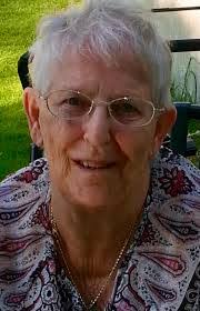 Carolyn Elvidge's Instagram, Twitter & Facebook