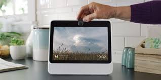 Facebook Portal Smart Display Now Supports Youtube Technology News Reviews And Buying Guides Smart Camera Home Automation Smart Home Automation