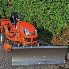 Add optional implements like grass catchers and snowblowers to tackle every chore with ease. Snow Plough Kit 125cm For Kubota Gr1600 Gr1600 11 Gr2120 Gr2120s
