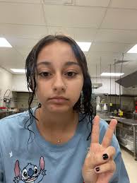 Help I badly need tips to improve my looks please give me tips to look  better : r/TheGirlSurvivalGuide