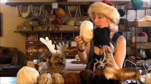 How To Needle Felt A Reindeer Sarafina Fiber Art Felting Eweniversity Love These Advanced Vi Needle Felting Needle Felting Projects Needle Felting Tutorials