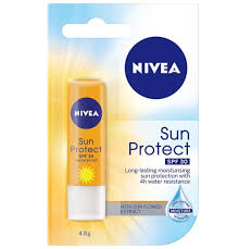 Kamu bisa gunakan pelembab bibir untuk atasi masalahmu. Harga Lip Balm Nivea Daftar Harga Terbaru Mei 2020
