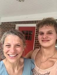 A warm and sunny ☀️ welcome to our members. Let us know where you are from!  ☀️😎🌴👣🌊 Em Buhain, Sandy McDonald, Jewels O'Gorman, Jennifer Jundt, Drew  Potvin, Ori Schibi, Jenn Schmit, Rhonda