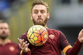 Daniele es en parte una guía para los más chicos del plantel. Tak Lagi Muda Daniele De Rossi Ingin Meniru Performa Lebron James Di Kancah Nba Bolasport Com