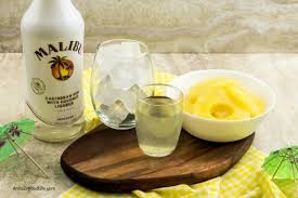 This fabulously fruity malibu sunrise cocktail is beautiful, flavorful, refreshing, and super easy to make. Pineapple Malibu Slushie Recipe