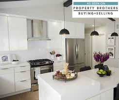 High Gloss Kitchen Advantages And Disadvantages Of A Shiny Kitchen White High Gloss Kit High Gloss Kitchen Cabinets Gloss Kitchen Cabinets White Gloss Kitchen