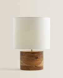 Zdjecie Nr 1 Produktu Lampa Biurkowa Z Drewniana Podstawa Wooden Table Lamps Wood Lamp Base Table Lamp