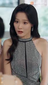 Modern doctor Jasmin Riley, due to a medical dispute, accidentally traveled  back to ancient times and became an unattractive and unloved princess  consort. The prince wanted a divorce. Jasmin then gracefully left