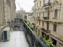 Baku is located 28 metres (92 ft) below sea level. Baku City Of Winds Prices Lodging Reviews Azerbaijan Tripadvisor