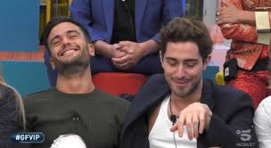Tommaso zorzi che fa cose. Angela Proud Of Louis Twitterissa Pierpaolo E Tommaso Zorzi Duo Iconico Ci Regalano Nuovi Meme Ogni 10 Minuti Gfvip
