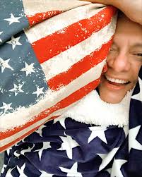 Iris Nelia Aranda (@irisnefineart) · Chicago, IL