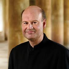 Faszinierende Werke von Stephen Layton