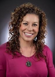 Leah Rinehart's Instagram, Twitter & Facebook