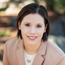 Teresa Lind's Instagram, Twitter & Facebook