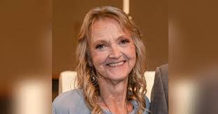 Janet Burgett's Instagram, Twitter & Facebook