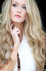 Sarah Newkirk's Instagram, Twitter & Facebook