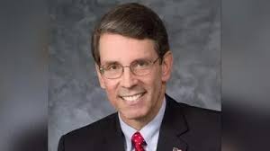 Linda Ball acquires 955 Willow Road, Winnetka